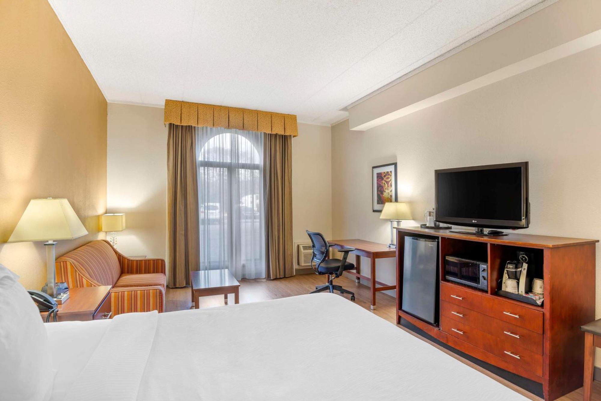 Best Western Plus Governor'S Inn Richmond Midlothian Exterior foto