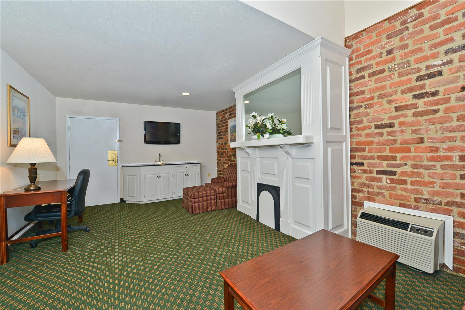 Best Western Plus Governor'S Inn Richmond Midlothian Exterior foto