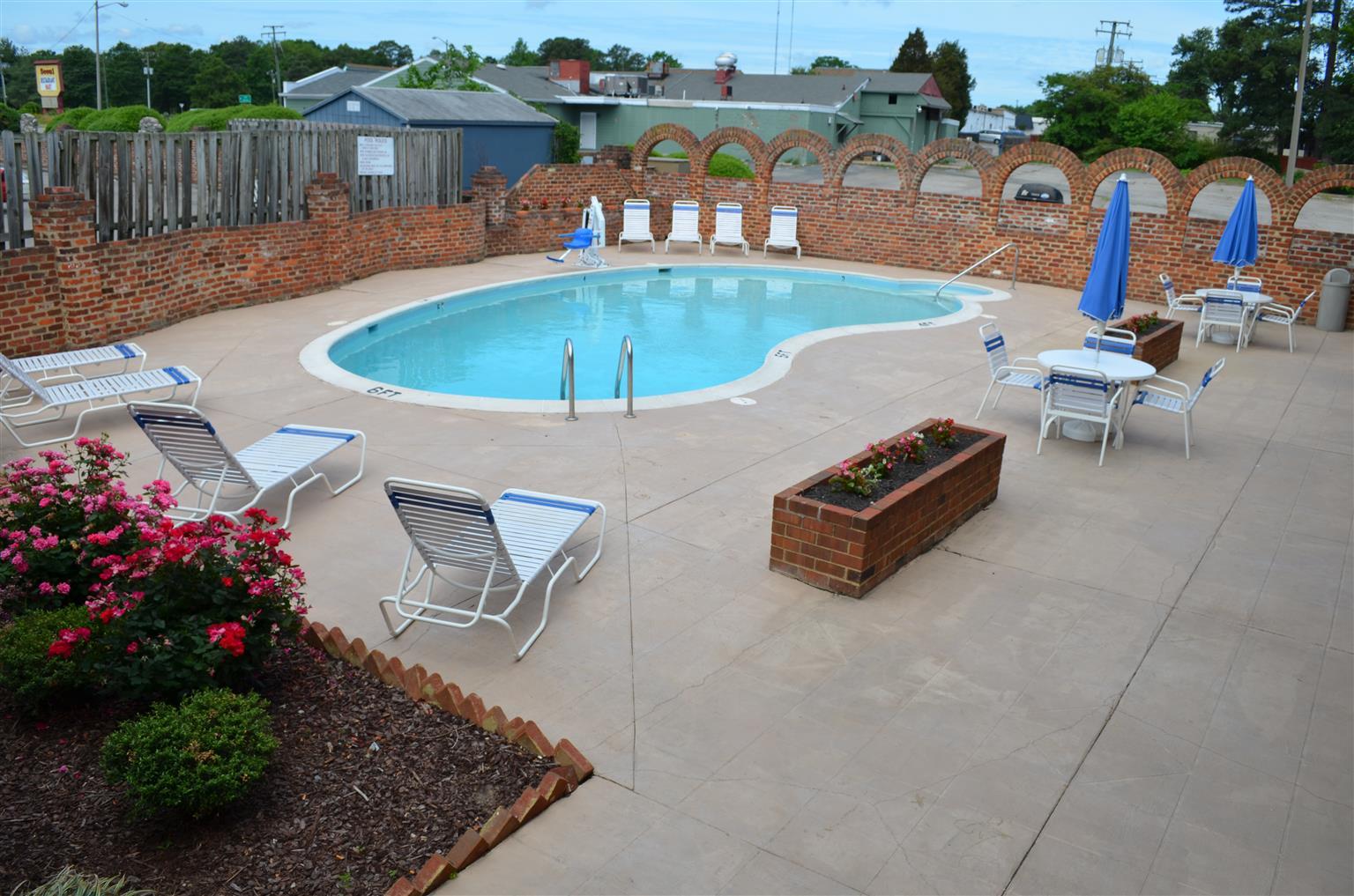 Best Western Plus Governor'S Inn Richmond Midlothian Exterior foto